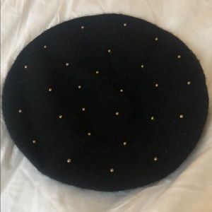 Zara: Black and gold studded beret